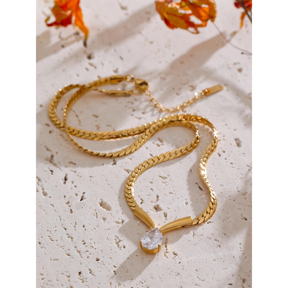 Collana con Pendente a Goccia – Acciaio Inossidabile Placcato Oro 18K o Platino | Zircone Cubico