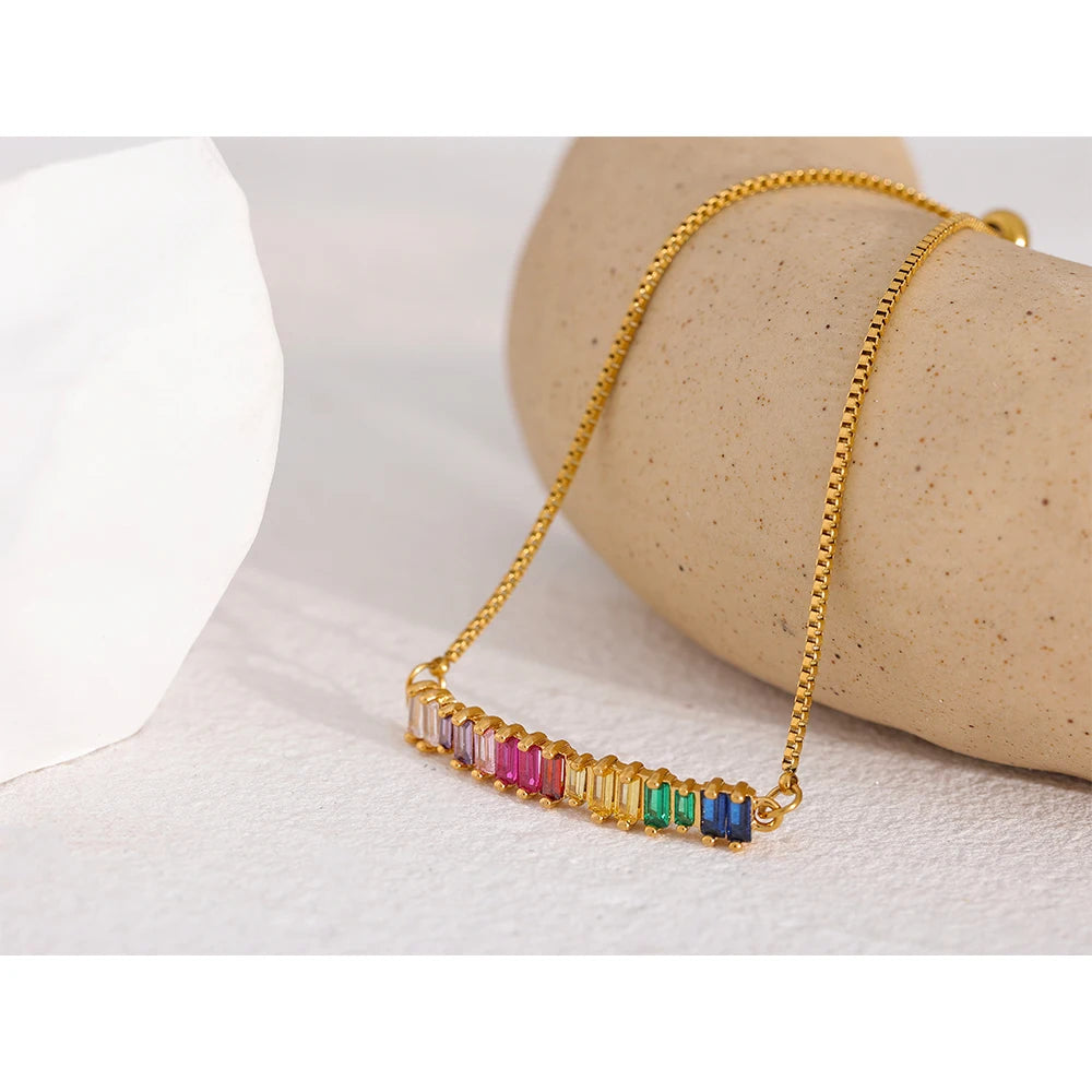 Bracciale Arcobaleno Regolabile – Acciaio Inossidabile Placcato Oro 18K con Zirconi Colorati