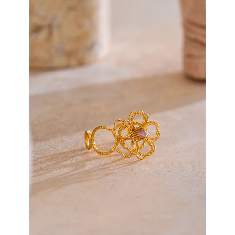 Anello “Petal Frame” – Fiore Intrecciato