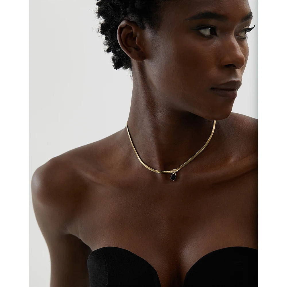 Collana Serpente Dorata con Zircone Quadrato