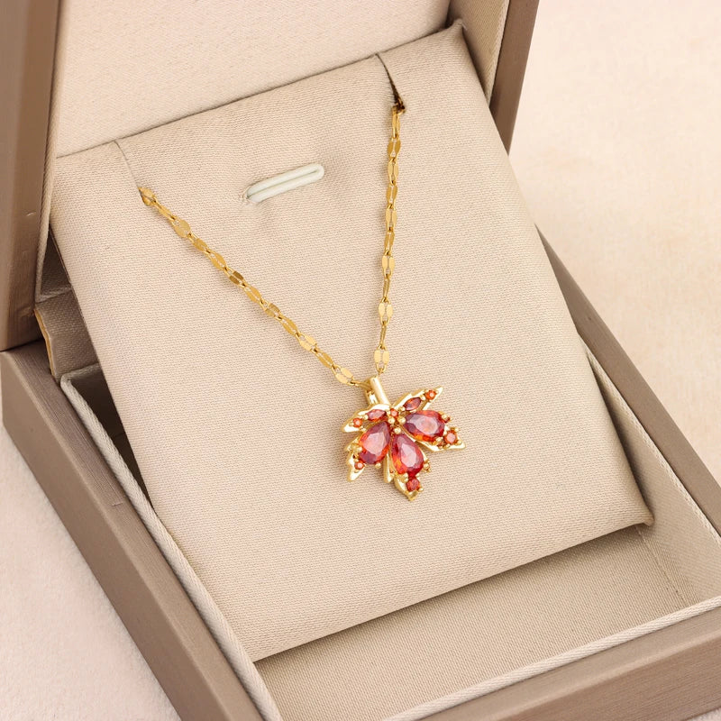 Collana Foglia d’Acero Rossa
