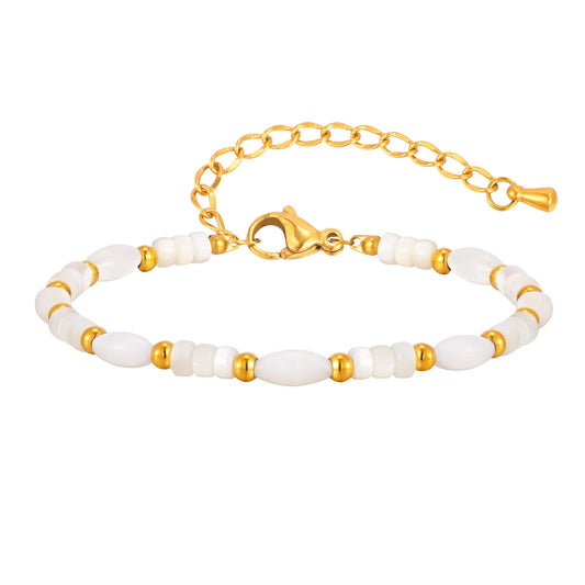 Bracciale Onde Bianche – Perle di Conchiglia e Accenti Dorati