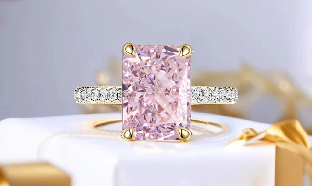 Anello “Crystal Shine” in Argento S925 – Taglio Ghiaccio Premium