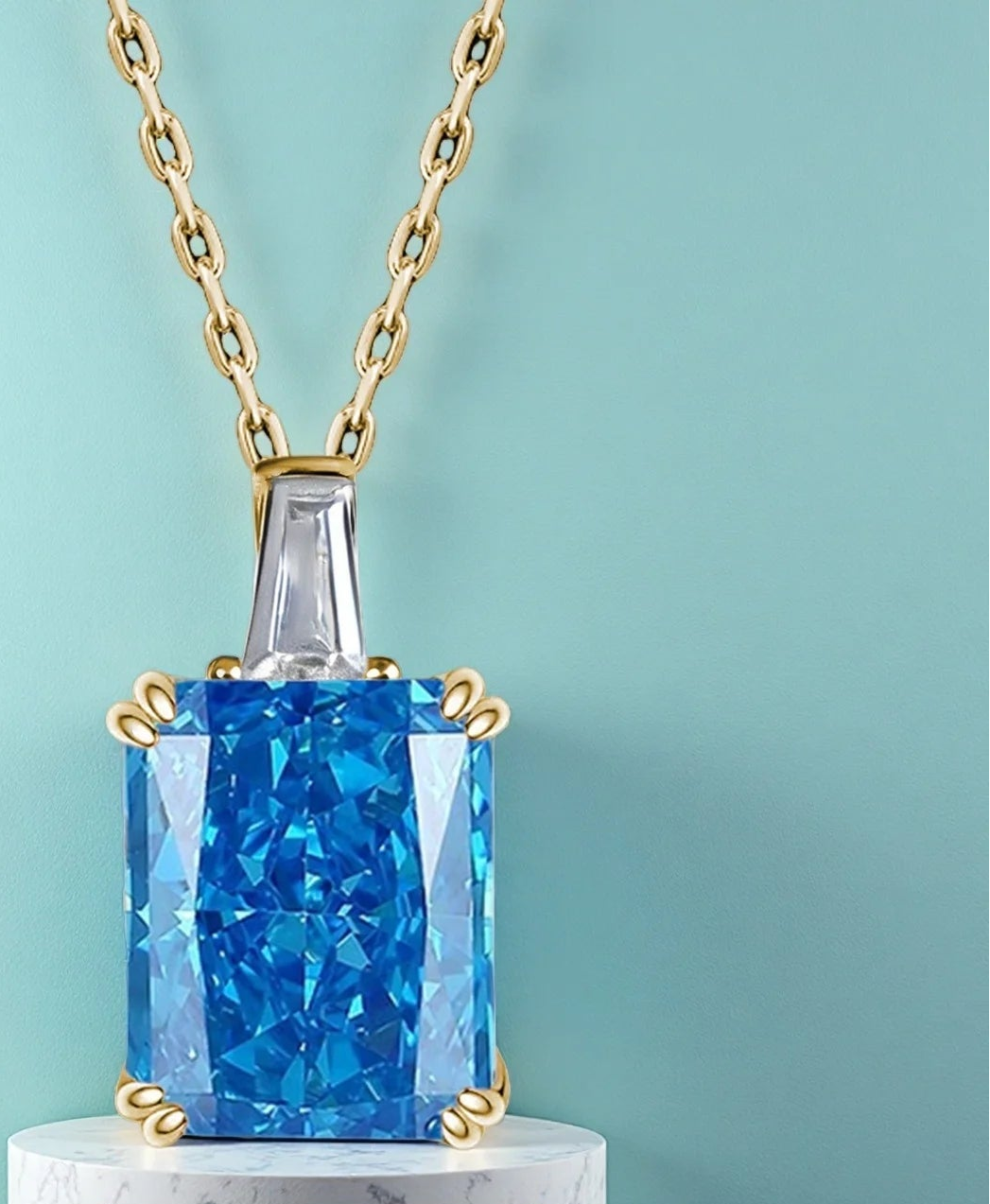 Collana “Blue Radiance” – Taglio Ghiaccio