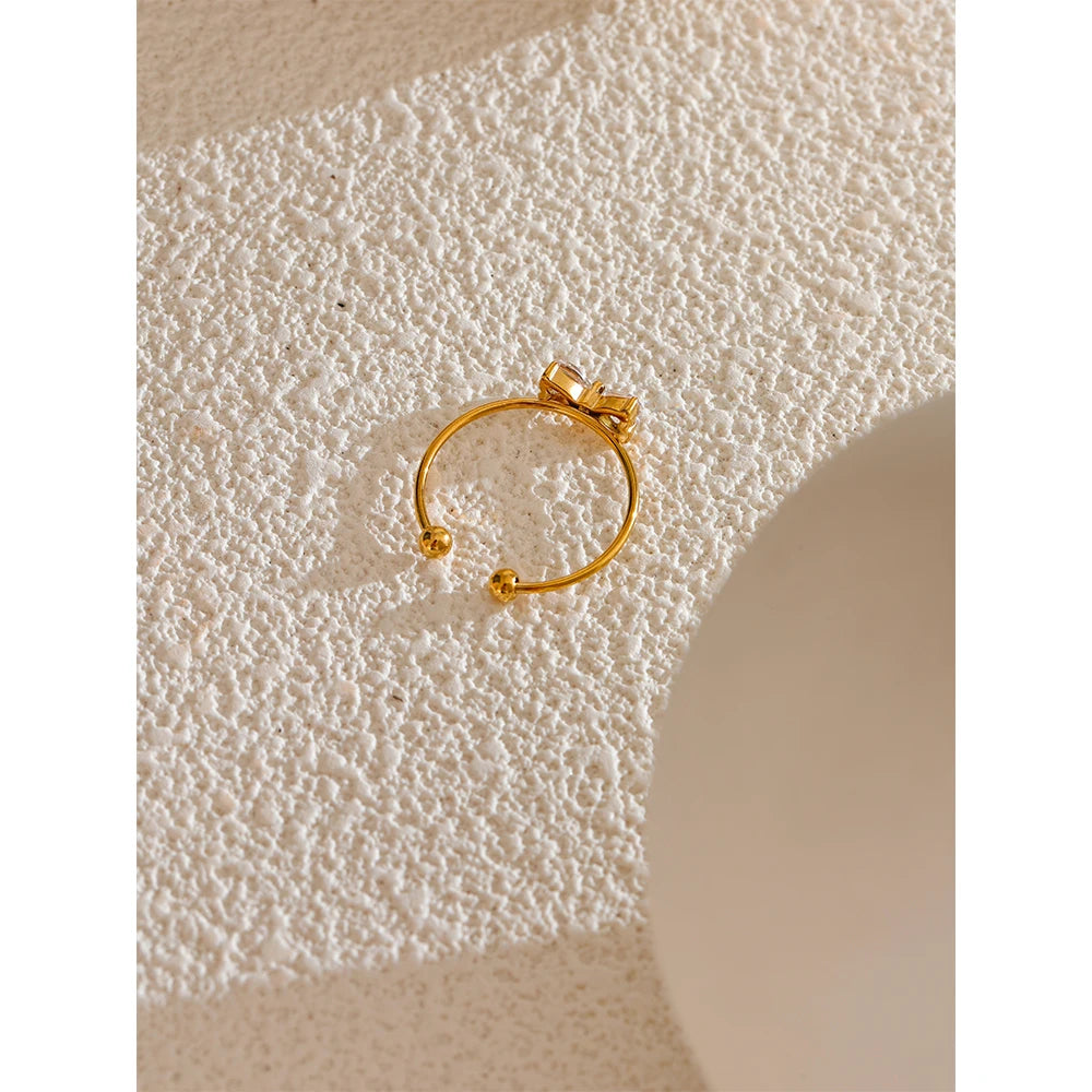 Anello Fiocco di Luce – Zircone Brillante in Acciaio