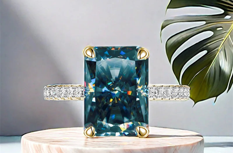 Anello “Crystal Shine” in Argento S925 – Taglio Ghiaccio Premium