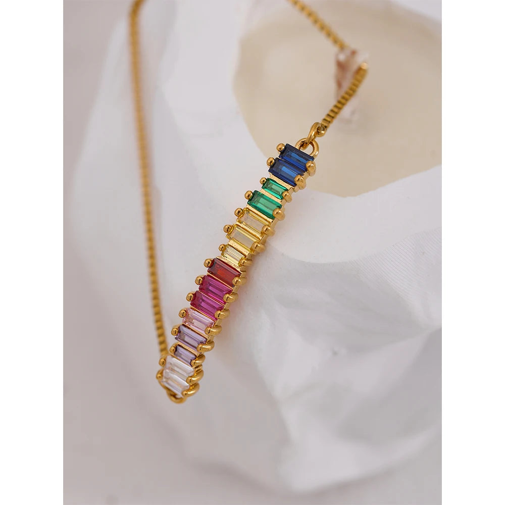 Bracciale Arcobaleno Regolabile – Acciaio Inossidabile Placcato Oro 18K con Zirconi Colorati