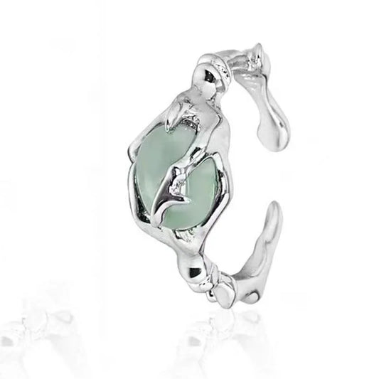 Anello “Respiro della Terra” con Giada e Finitura Liquida