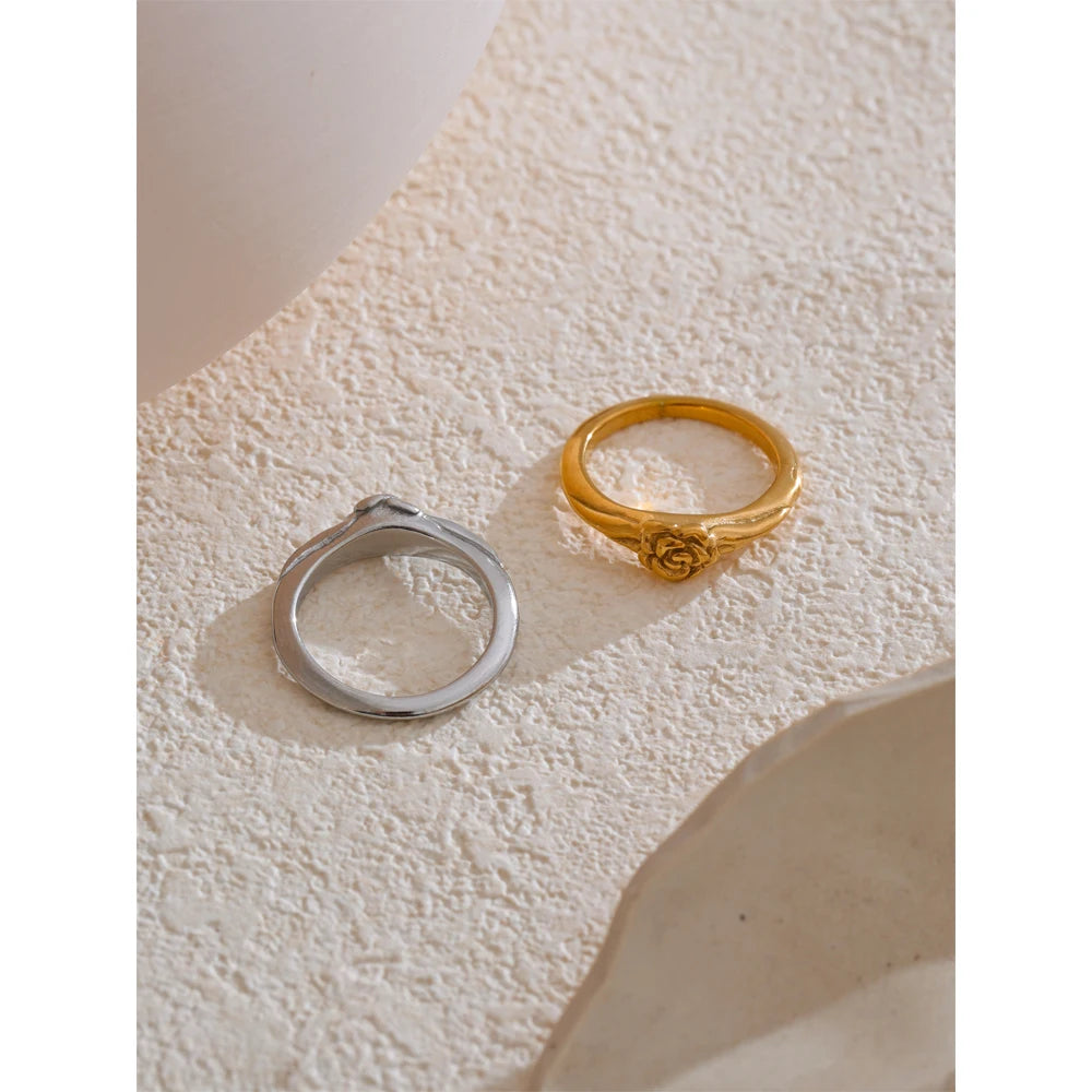 Anello Rosa Eterna – Delicatezza senza tempo