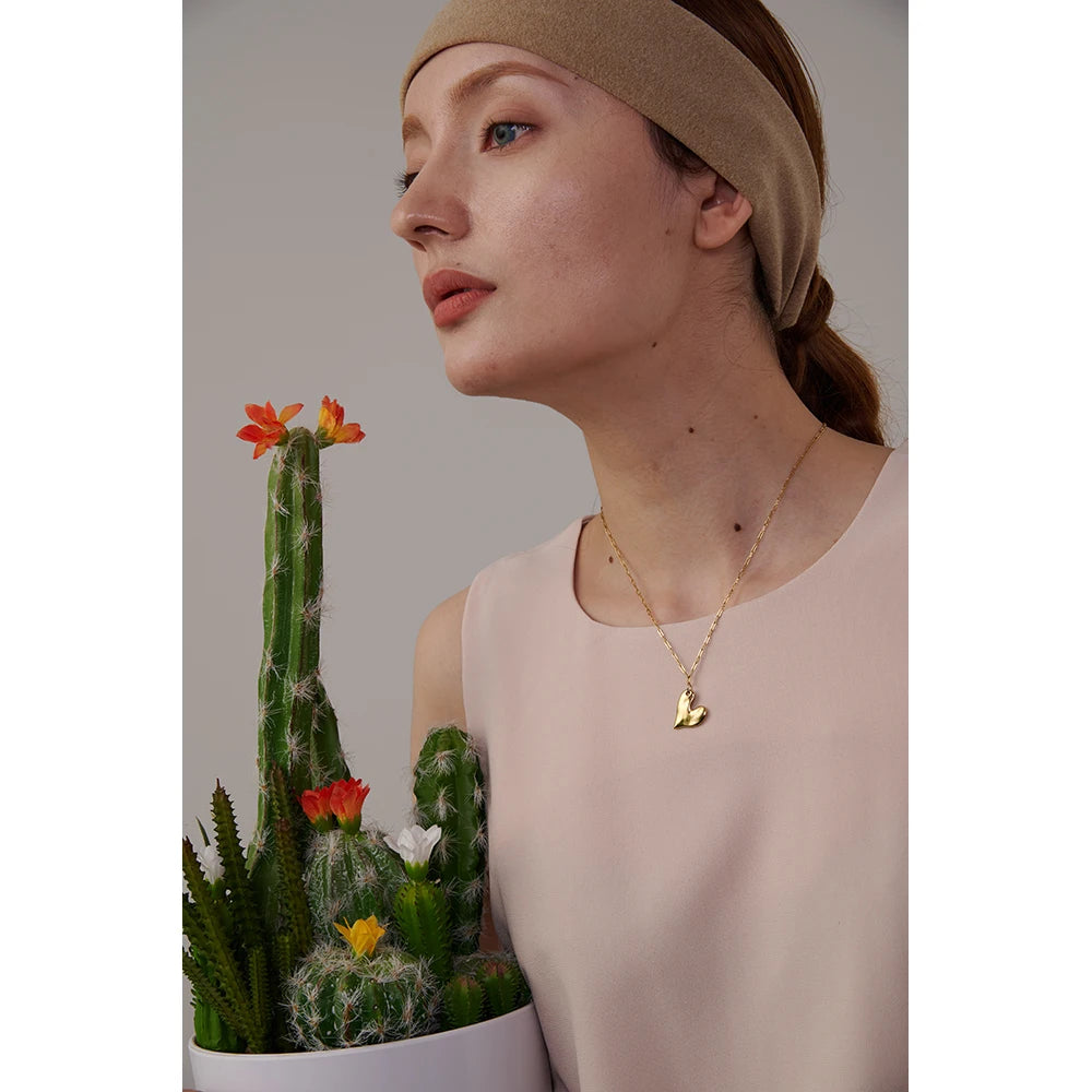 Collana Cuore Lucente – Amore in Movimento