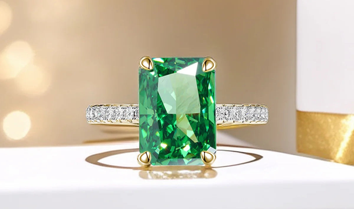 Anello “Crystal Shine” in Argento S925 – Taglio Ghiaccio Premium