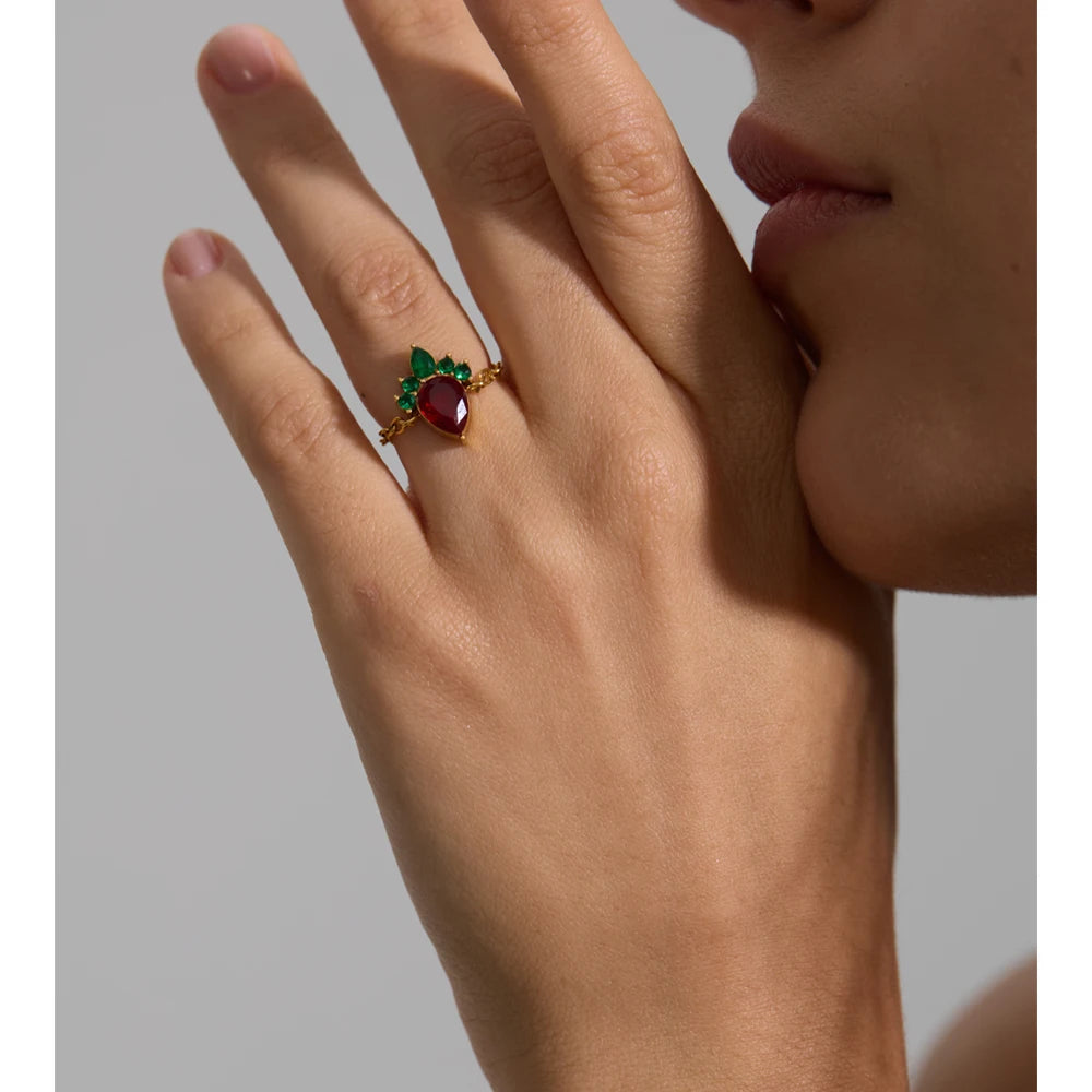 Anello “Rosso Charme” – Zirconi & Oro