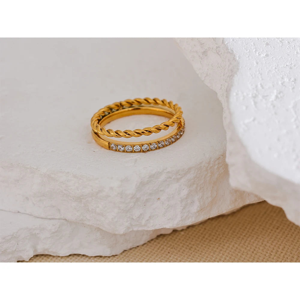 Anello Doppio Intreccio – Luce senza fine