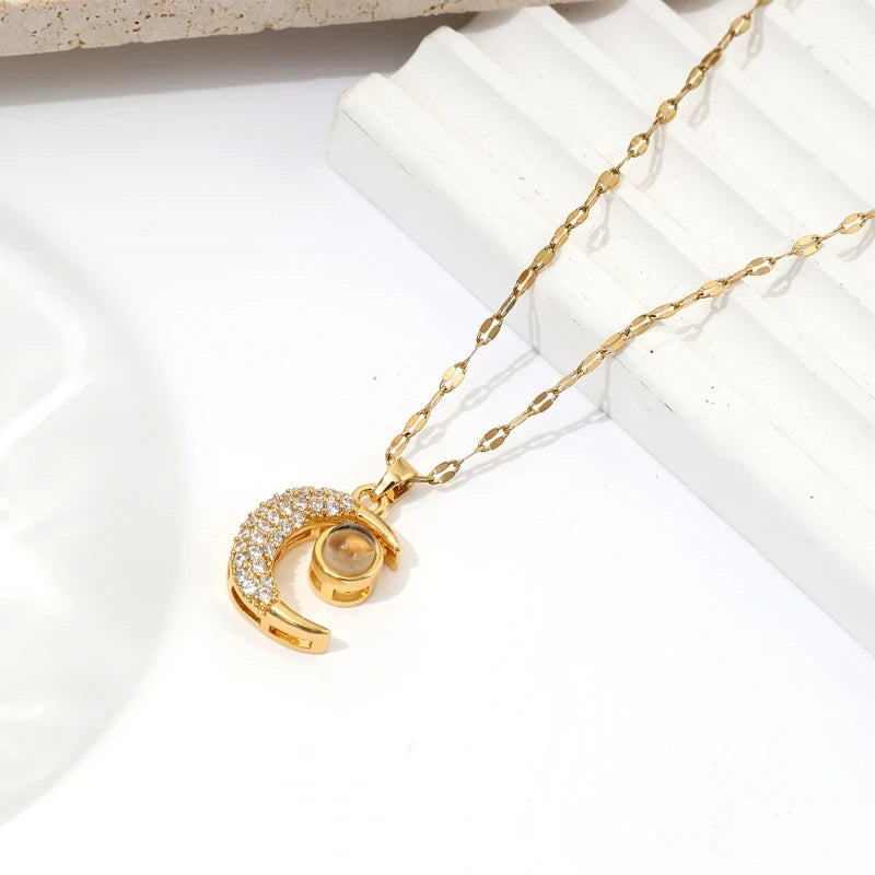 Collana Luna con Proiezione “Ti Amo” in 100 Lingue