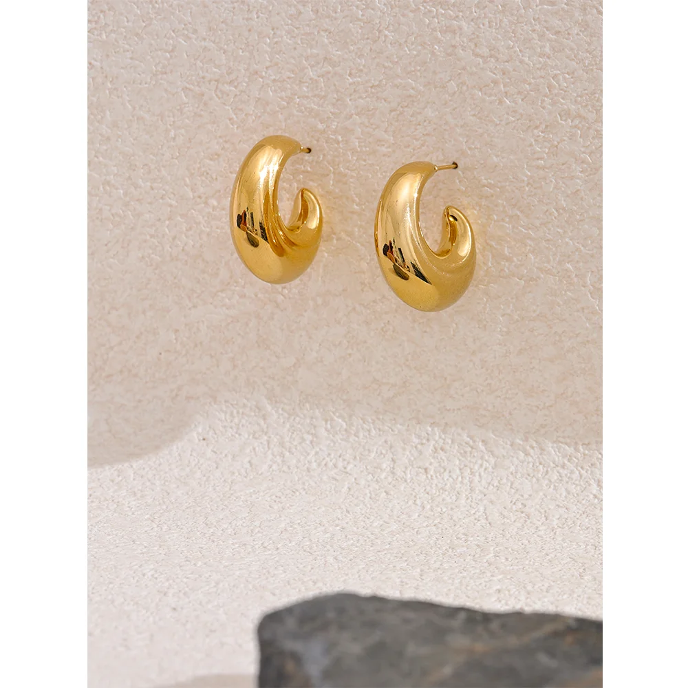 Orecchini Cerchio Aperto – Eleganza Minimal in Acciaio Inossidabile Placcato Oro 18K