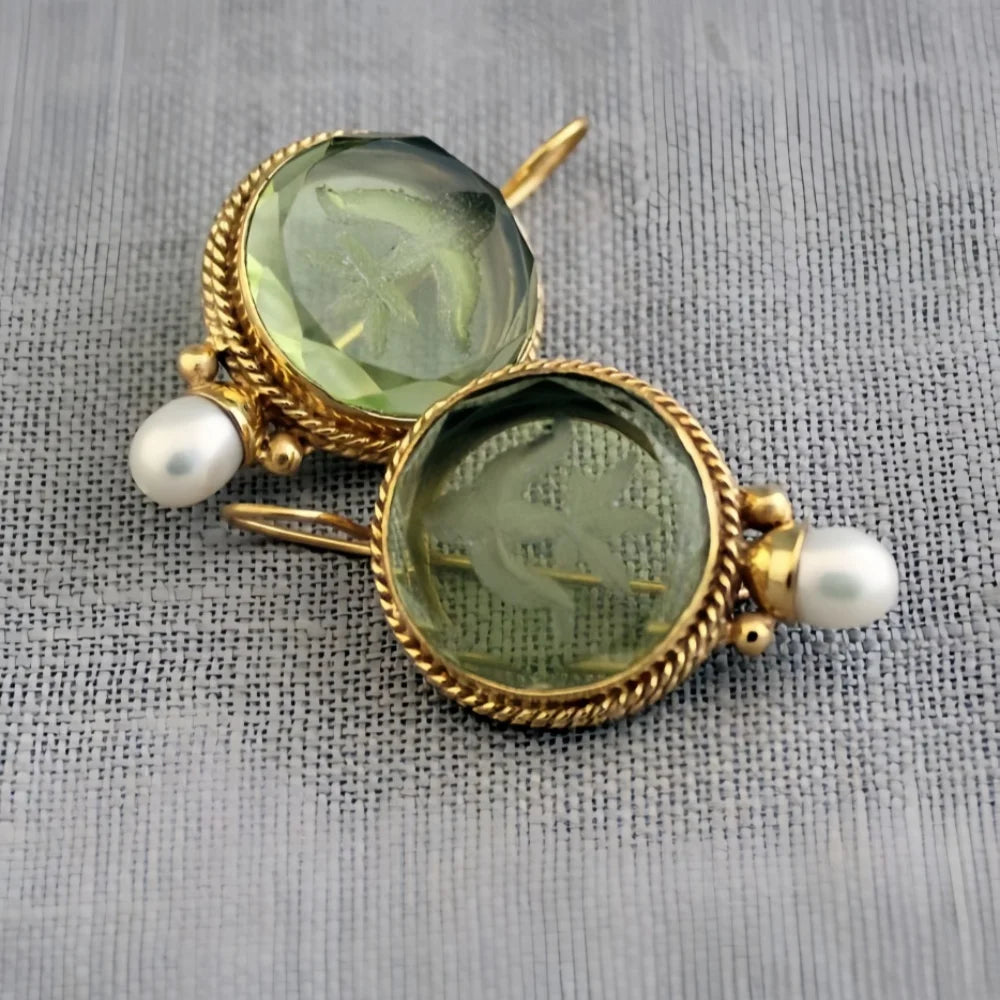 Architettura di Luce – Orecchini con perle vintage