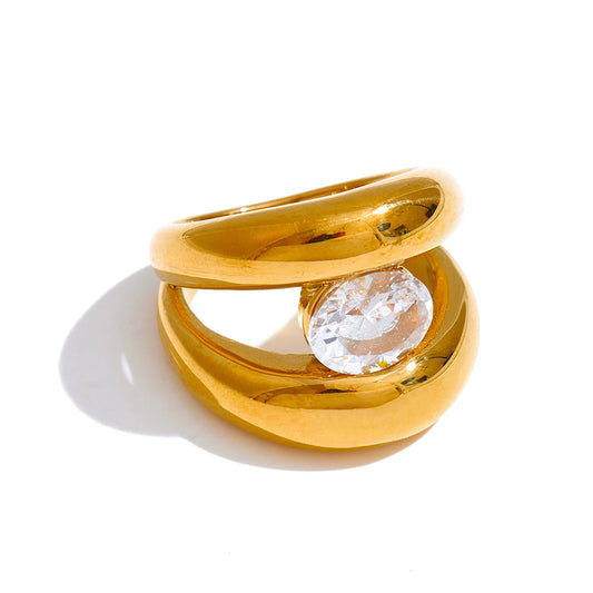 Anello Doppio Splendore – Luce Dorata e Zirconi