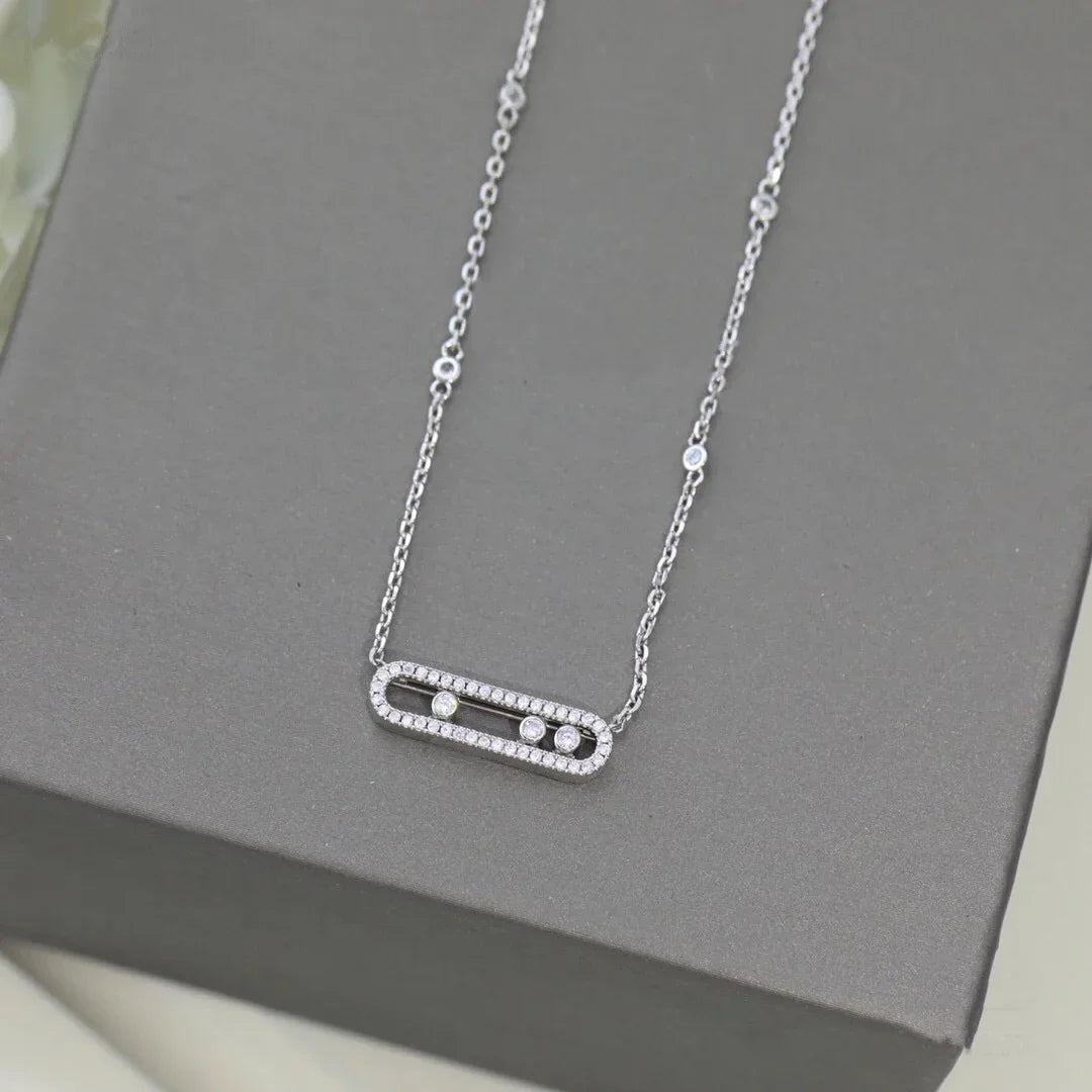 Collana in argento dal design traforato – Eleganza moderna e raffinata