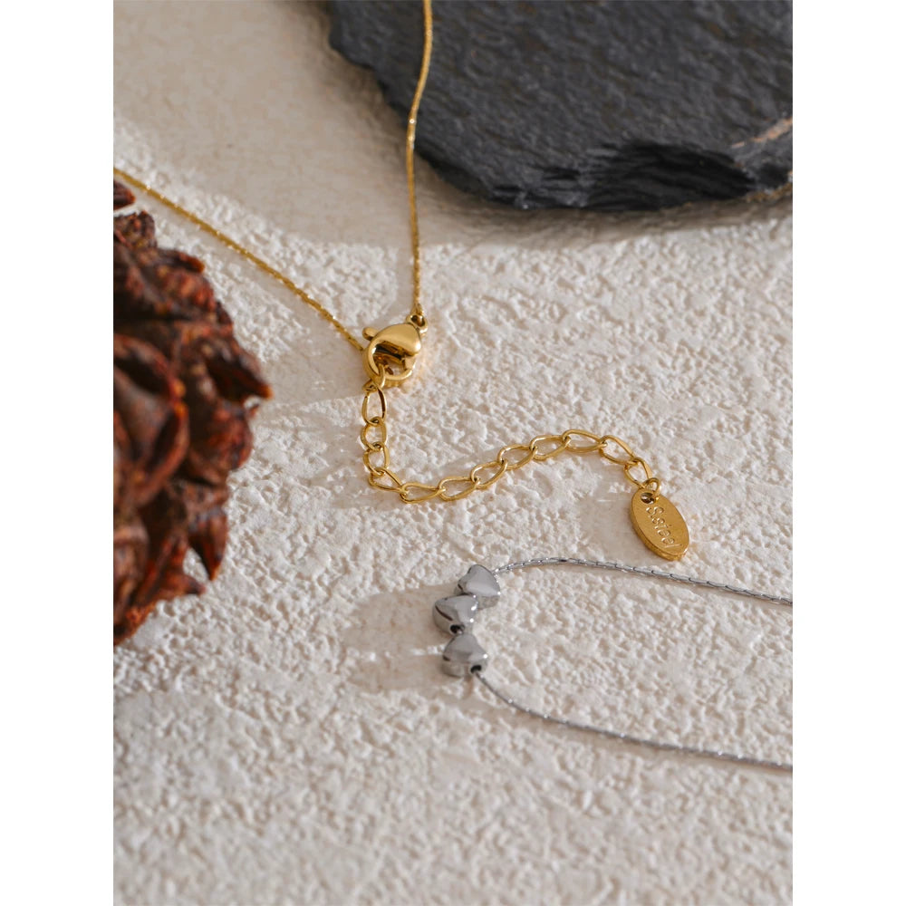 Collana “Trio Heart” – Dolcezza Minimal