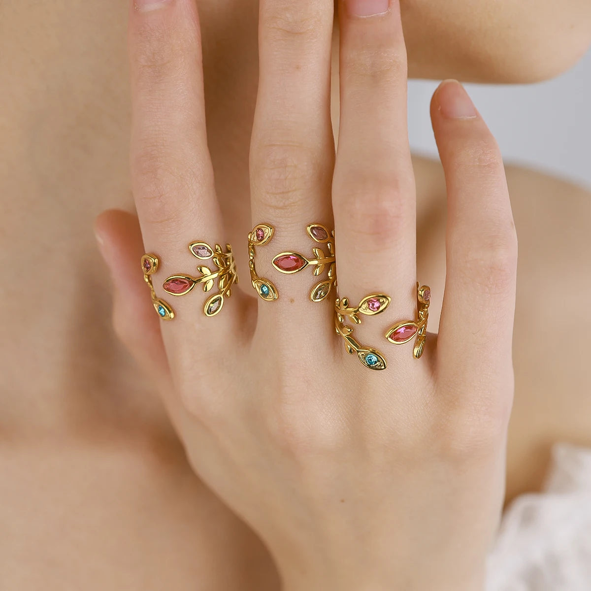 Anello con Cristallo in Acciaio Inossidabile – Stile Vintage Oro