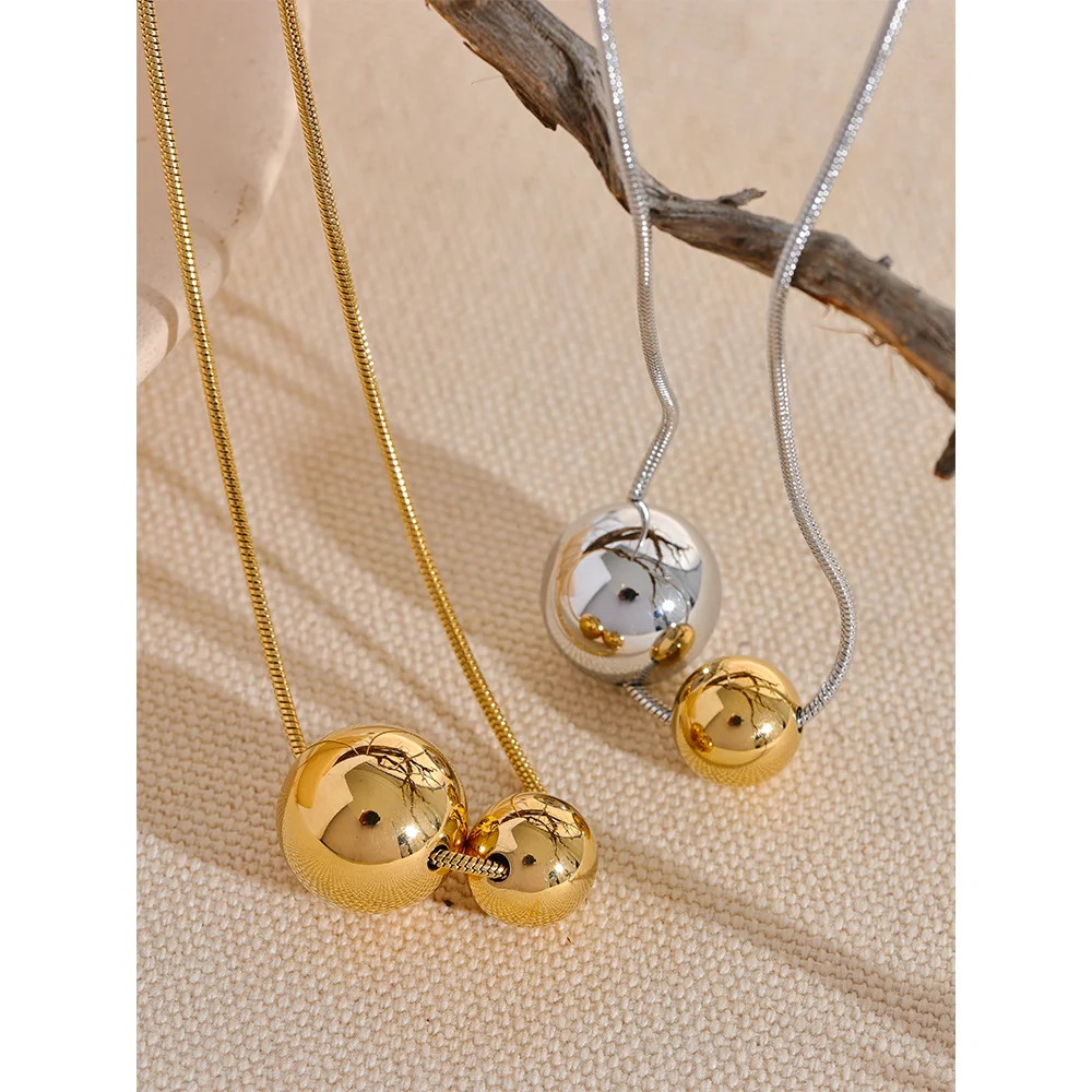 Collana Perla Dorata – Eleganza Quotidiana in Acciaio Inossidabile