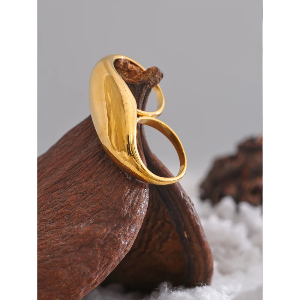 Anello Doppio Geometrico – Design Moderno e Audace