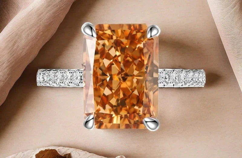 Anello “Crystal Shine” in Argento S925 – Taglio Ghiaccio Premium