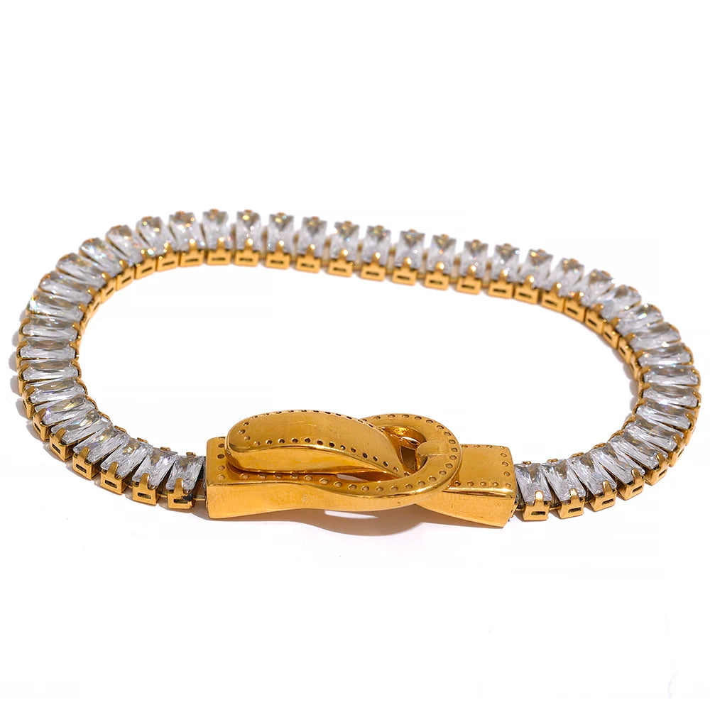 Bracciale con Fibbia Gioiello – Acciaio Inossidabile Placcato Oro 18K con Zirconi Colorati | Design Unico