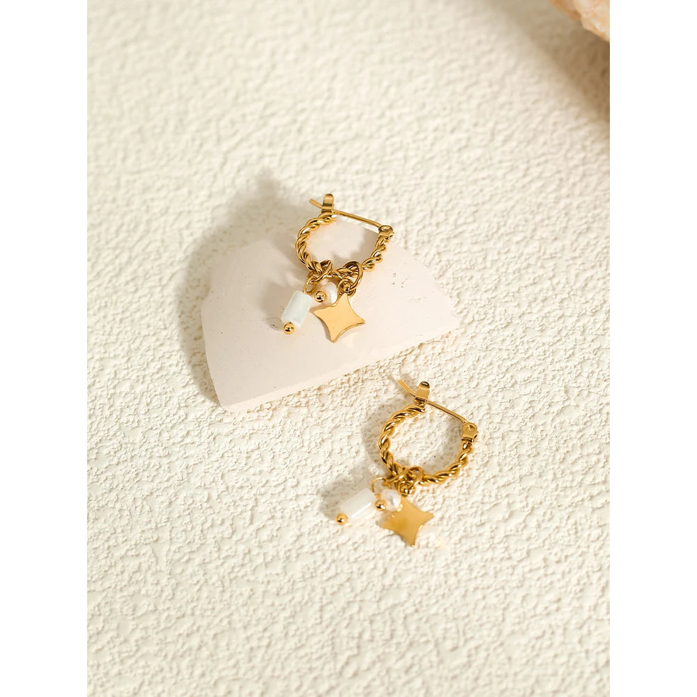 Orecchini a Cerchio Placcati Oro 18K – Acciaio Inossidabile con Ciondolo in Pietra Naturale
