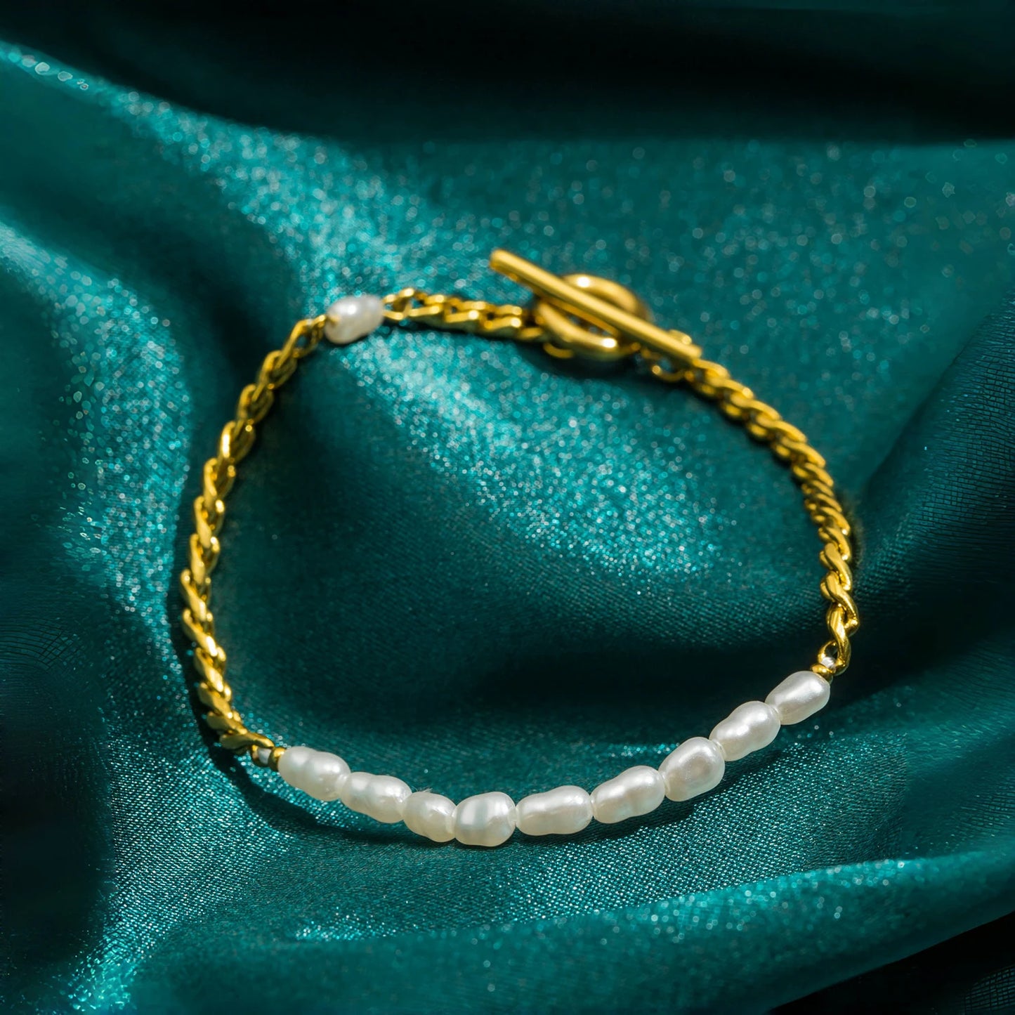 “Riflessi Bianchi” – Bracciale di Luce