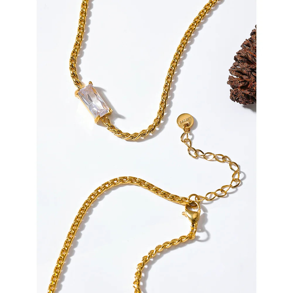 Collana Gemma di Luce – Eleganza Geometrica