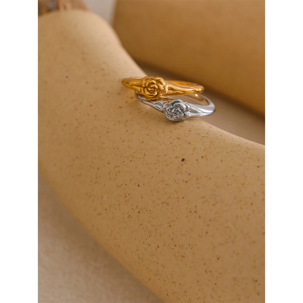 Anello Rosa Eterna – Delicatezza senza tempo