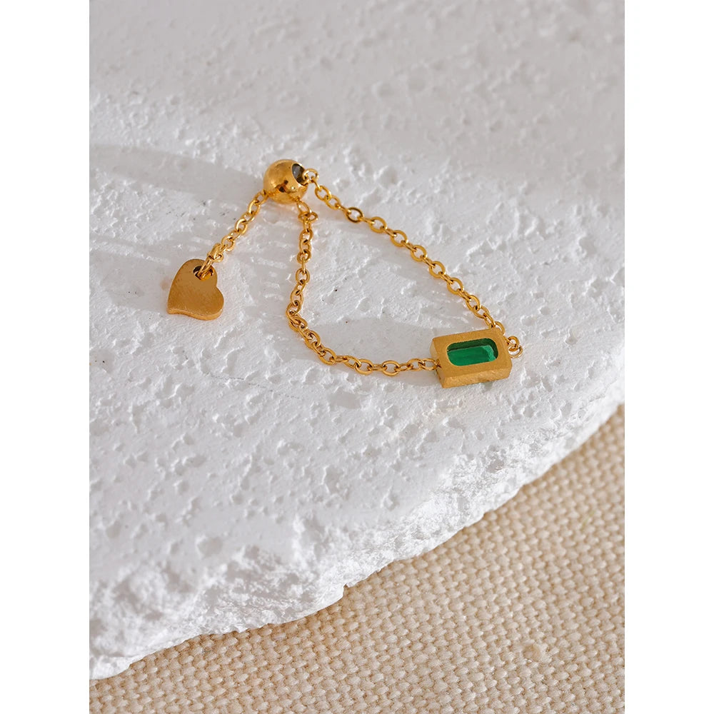 Anello Smeraldo di Luce – Catena Dorata Regolabile con Cristallo Verde