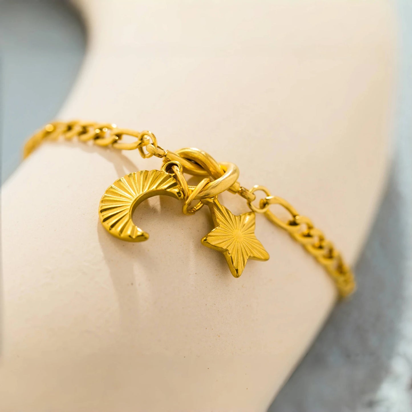 Bracciale o Collana Stella & Luna – Eleganza Celeste in Acciaio Inossidabile