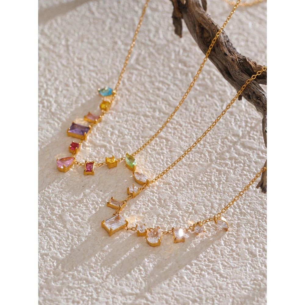 Collana con zirconi colorati in acciaio dorato
