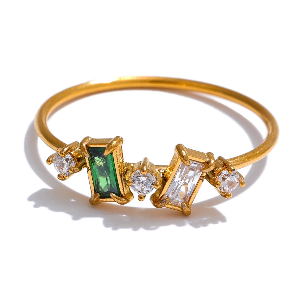 Anello Chic Bling – Eleganza Colorata in Zirconi Cubici